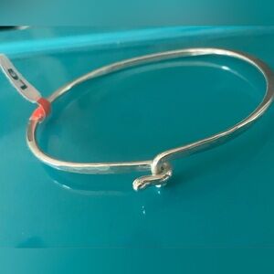 James Avery Silver/925  Charm Hammered Hook-on Bracelet NEW SZ L (2.5”)